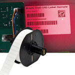 imagen de Brady B33-213-482 Rollo de etiquetas troqueladas para impresoras - 1.5 pulg. x 1 1/4 pulg. - Poliéster - Blanco - B-482
