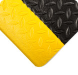 imagen de Wearwell Tuf Sponge Tapete antifatiga 452.12x3x60BYL - 3 pies x 60 pies - Esponja de vinilo - Placa de diamante - Negro/Amarillo - 05808