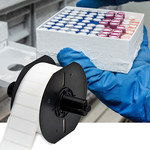 imagen de Brady B33-155-490 Rollo de etiquetas troqueladas para impresoras - 1.625 pulg. x 0.6 pulg. - Poliéster - Blanco - B-490
