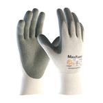imagen de PIP MaxiFoam Premium 34-800 Gray/White Large Nylon Work Gloves - EN 388 1 Cut Resistance - Nitrile Palm & Fingers Coating - 9.3 in Length - 34-800/L