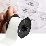 imagen de Brady B33-19-432 Rollo de etiquetas troqueladas para impresoras - 3 pulg. x 2 pulg. - Poliéster - Transparente - B-432