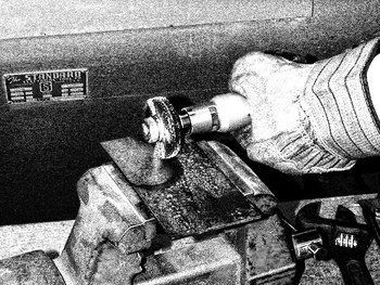 Weiler 29059 Cepillo de rueda - Rizado Latón cerda