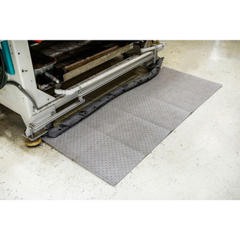 Brady MRO Plus MRO30-DP Universal Rollo absorbente MRO30-DP - 30 pulg. x 150 pies - 49 gal Absorbencia - 21136