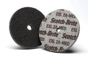 3M Scotch-Brite Unificado Óxido de aluminio Suave Rueda de desbaste - Mediano grado - Accesorio Eje - Diámetro 2 pulg. - Agujero Central 1/4 pulg. - Grosor 1/2 pulg. - 15530