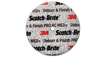 3M Scotch-Brite Rueda unificada cerámica mediana para desbarbado y acabado PRO DP-UW - Accesorio Eje - Diámetro 3 pulg. - Agujero Central 1/4 pulg. - Grosor 1/8 pulg. - 65021