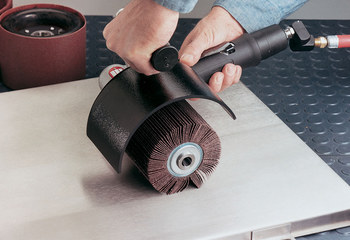 Dynabrade Dynisher Herramienta de acabado - entrada NPT de 1/4 pulgada - 0.7 hp - 13400
