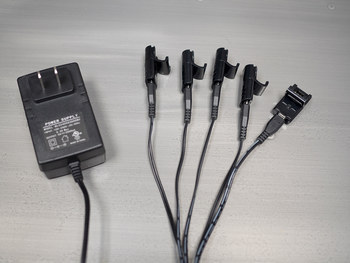 Imágen de Blackline Safety Micro USB Multi-cargador (Imagen principal del producto)