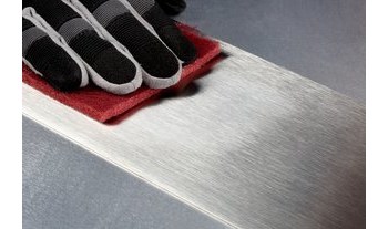 3M Scotch-Brite Rollo de lijado 65008 - 4 pulg. x 30 pies - Óxido de aluminio - Muy fino
