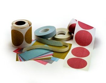 3M Hoja de papel de lija 50075 - 8 1/2 pulg. x 11 pulg. - Óxido de aluminio - 2 µ - Ultrafino