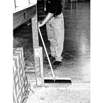 Weiler Perma-Sweep 421 Cabezal de escoba a presión - 18 pulg. - Poliestireno - Verde - 42163