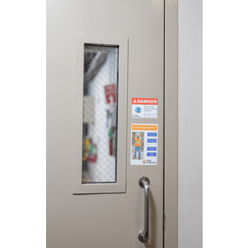 Brady BradyJet J20-262-2569 Rollo de etiquetas imprimibles de inyección de tinta - 4.13 pulg. x 6.10 pulg. - Poliéster - Blanco - B-2569