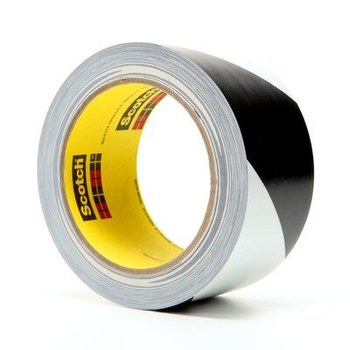 3M 5700 Negro/Blanco Cinta de marcado - 2 pulg. Anchura x 36 yd Longitud - 5.4 mil Espesor - Un solo lado Adhesiva - 04367