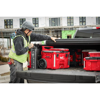 Milwaukee PACKOUT 21 pulg. Caja de herramientas rodante - Polipropileno - 48-22-8427