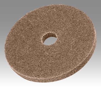 3M Scotch-Brite Unificado Óxido de aluminio Mediano Rueda de desbaste - Grueso grado - Accesorio Eje - Diámetro 6 pulg. - Agujero Central 1/2 pulg. - Grosor 1/2 pulg. - 13781