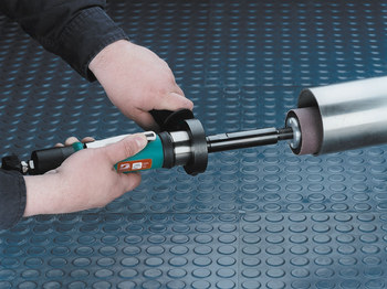 Dynabrade Dynastraight Herramienta de acabado - entrada NPT de 1/4 pulgada - 0.7 hp - 13204