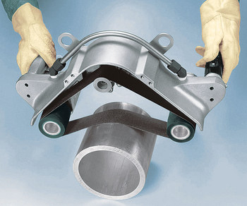 Dynabrade Dynangle II Herramienta abrasiva con cinturón - entrada NPT de 1/2 pulgada - 2 hp - 14303
