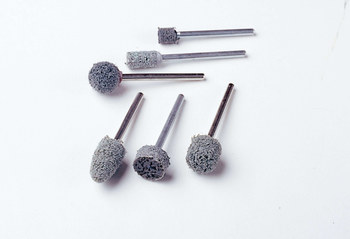 Standard Abrasives 877131 811 A/O óxido de aluminio AO Duro Esmeril con punta - 0.5 pulg. longitud - Diámetro 0.5 pulg. - Acoplamiento de eje - 35326