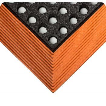 Imágen de Wearwell 588 Negro con bordes naranjas Caucho Tapete antifatiga (Imagen principal del producto)